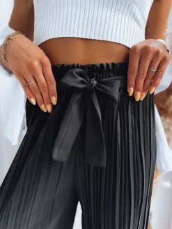 Wyjątkowe Okazje|Spodnie Damskie><noscript><img width=