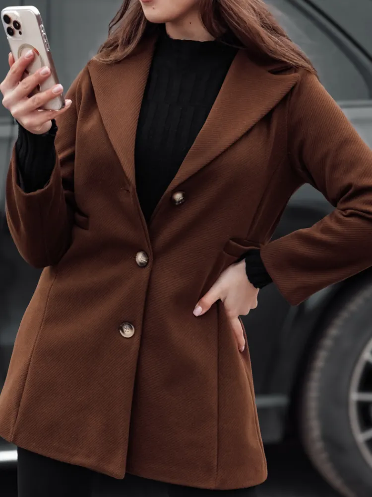 Płaszcze Damskie>Dstreet Płaszcz damski jednorzędowy BELVEONE czekoladowy NY0731