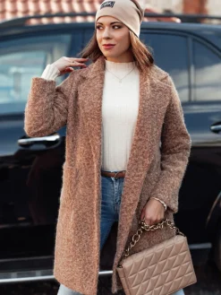 Płaszcze Damskie>Dstreet Płaszcz damski MOODLAY baranek długi beżowy NY0726