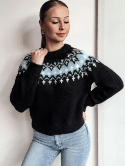 Swetry Damskie>Dstreet Sweter damski one size SKADOVA czarny MY2350