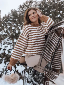 Swetry Damskie>Dstreet Sweter damski oversize DRACO kamelowy MY2206z