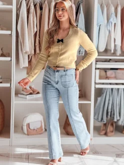 Swetry Damskie>Dstreet Sweter damskie krótki one size z kokardką LAMURE beżowy MY2473