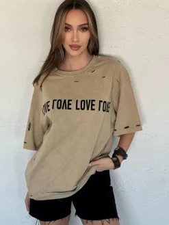 T-Shirty Damskie>Dstreet T-shirt damski z nadrukiem BONGANIR beżowy RY2635